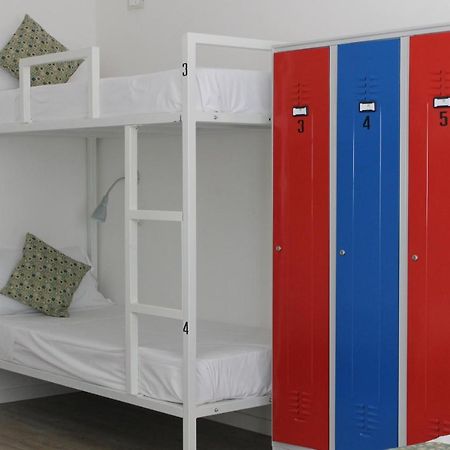 Lake Garda Beach Hostel Padenghe sul Garda Luaran gambar