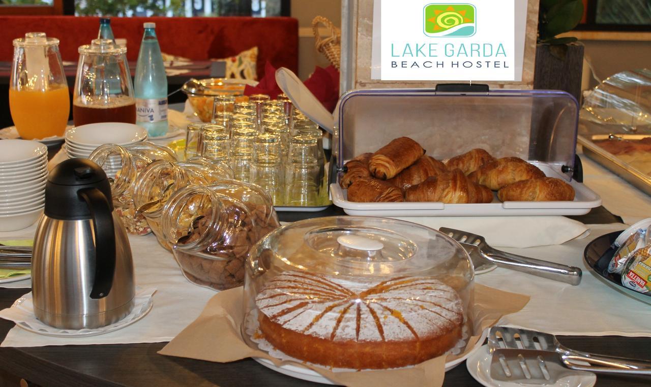Lake Garda Beach Hostel Padenghe sul Garda Luaran gambar
