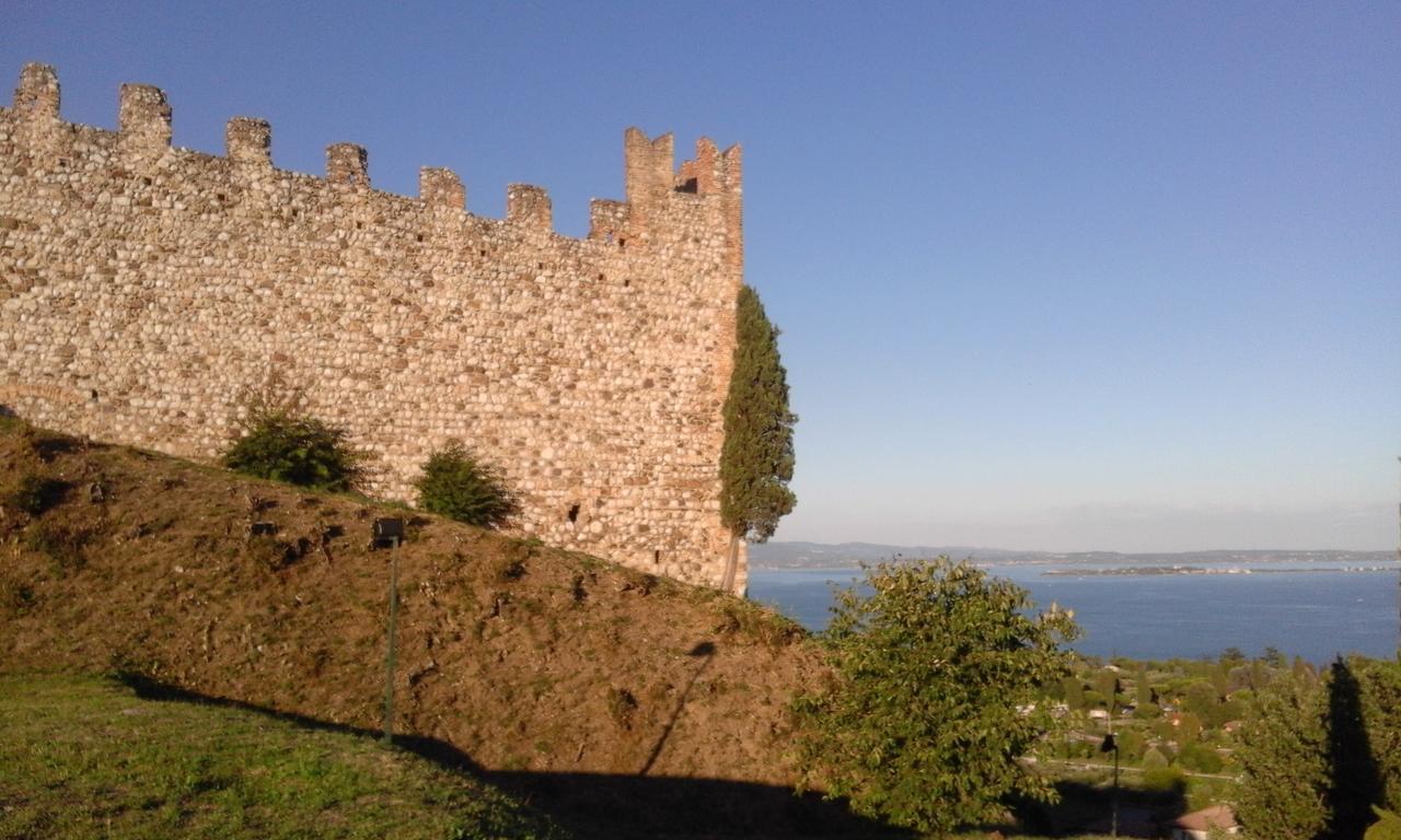 Lake Garda Beach Hostel Padenghe sul Garda Luaran gambar